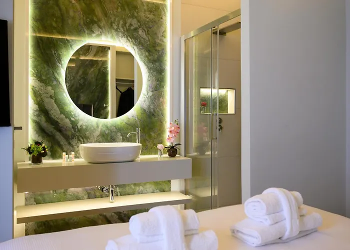 Гостевой дом Antinous 4*