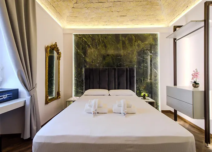 Antinous 4* Рим